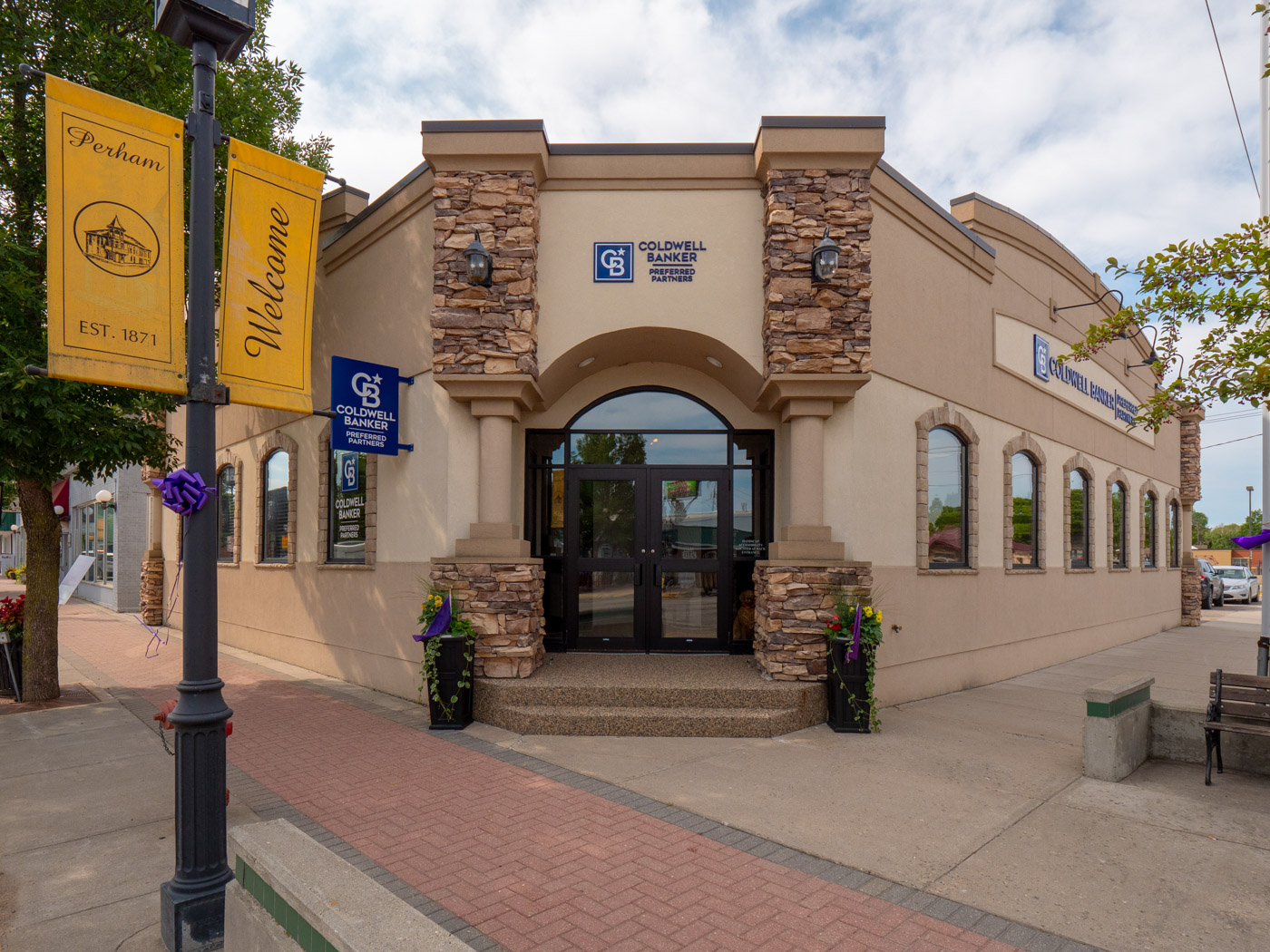 Coldwell-Banker-Perham-Office.jpg